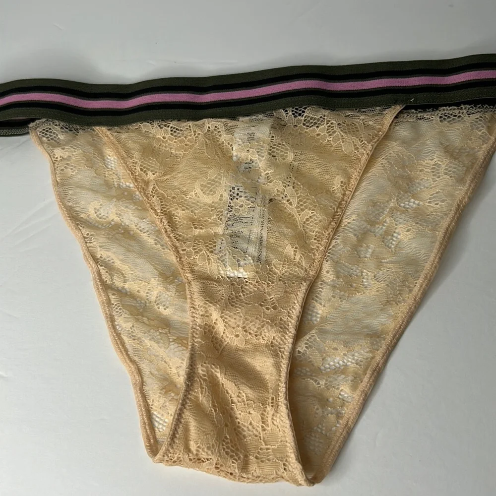Forever 21 Beige Lace With Sporty Stripe Elastic Waistband‎ Panties Sz L NWT